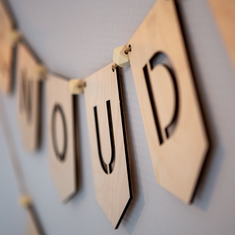 Gepersonaliseerde houten slinger - Creating adventure