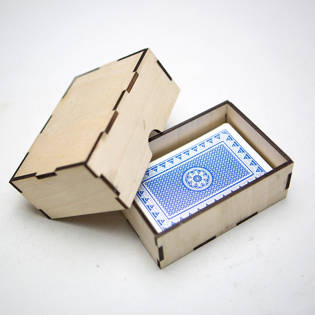 Speelkaarten opbergbox - Creating adventure