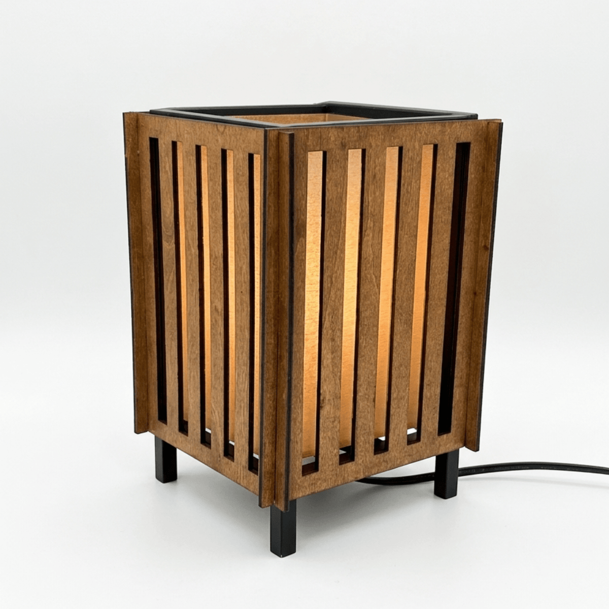 Upcycle Houten Tafellamp - Creating adventure
